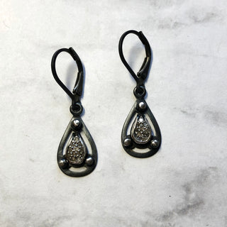 Geometric earrings - silver - teardrop
