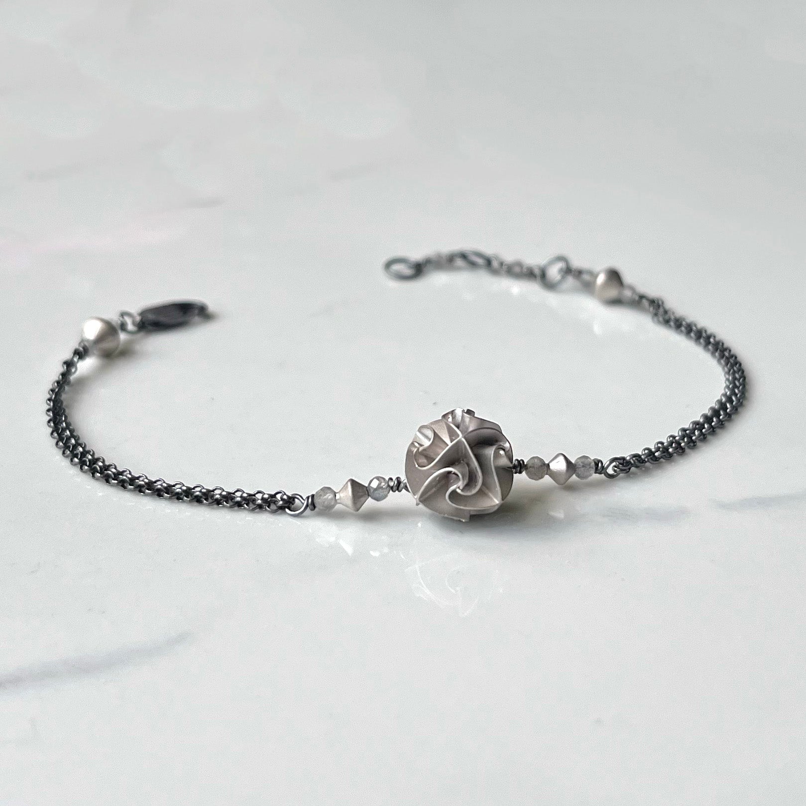 Mini Flora Bracelet, A Delicate and Floral Bracelet with Adjustable Length.