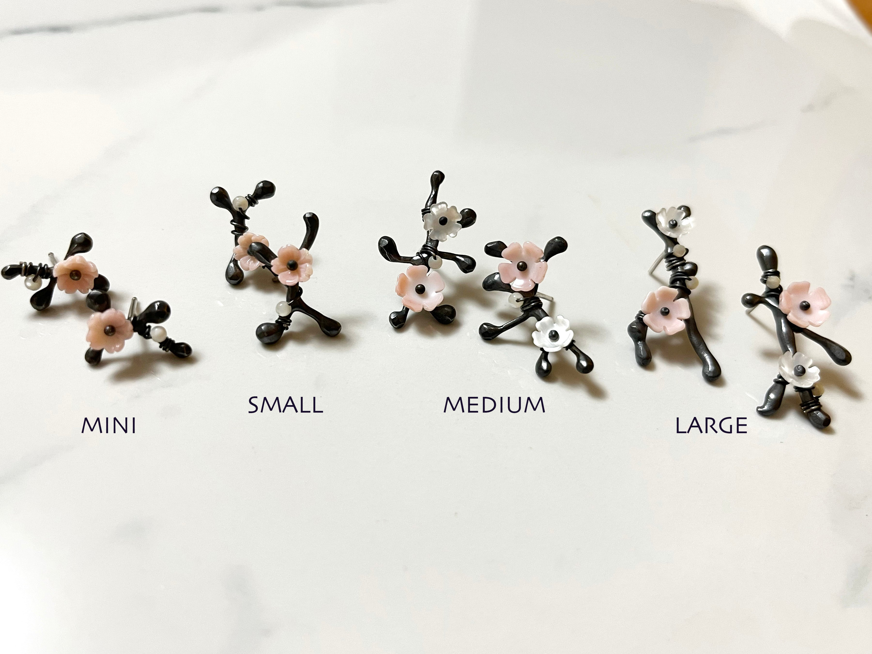 Sakura posts earrings