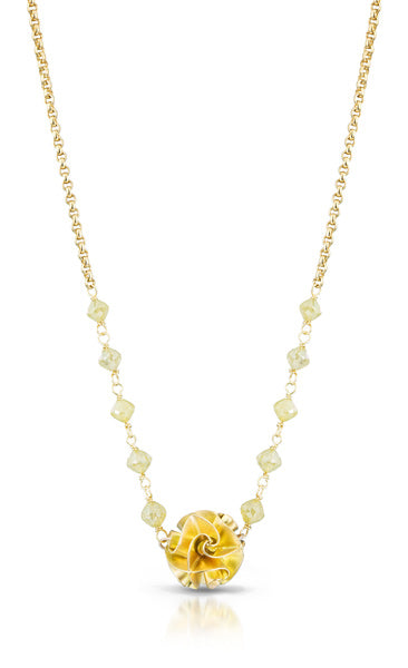 18k flora necklace with yellow diamond